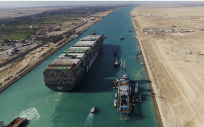 Egypte: en 2024, les attaques des Houthis devraient faire baisser de 60% les revenus du canal de Suez