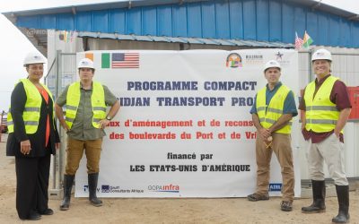 Une délégation américaine visite les travaux du projet Abidjan Transport pour renforcer la compétitivité économique.